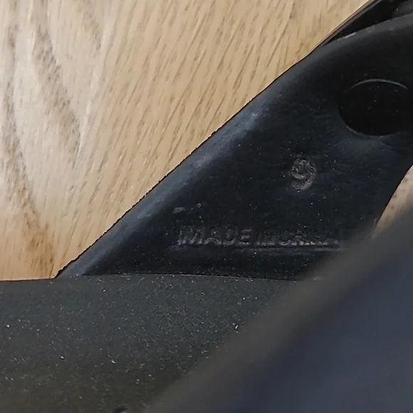 Sandals - Picture 5 of 5